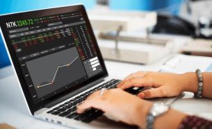 Cara Memilih Aplikasi Trading dengan Eksekusi Order Tercepat dan Tanpa Lag